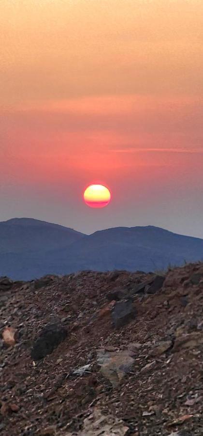 Villa Sunset View Hill Jabal Shams à Misfāh Extérieur photo